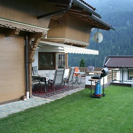 Erlzette Appartement Tux