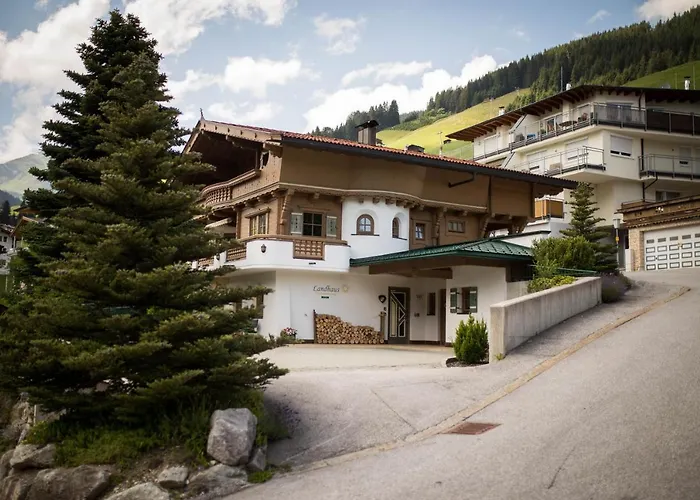 Erlzette Apartment *